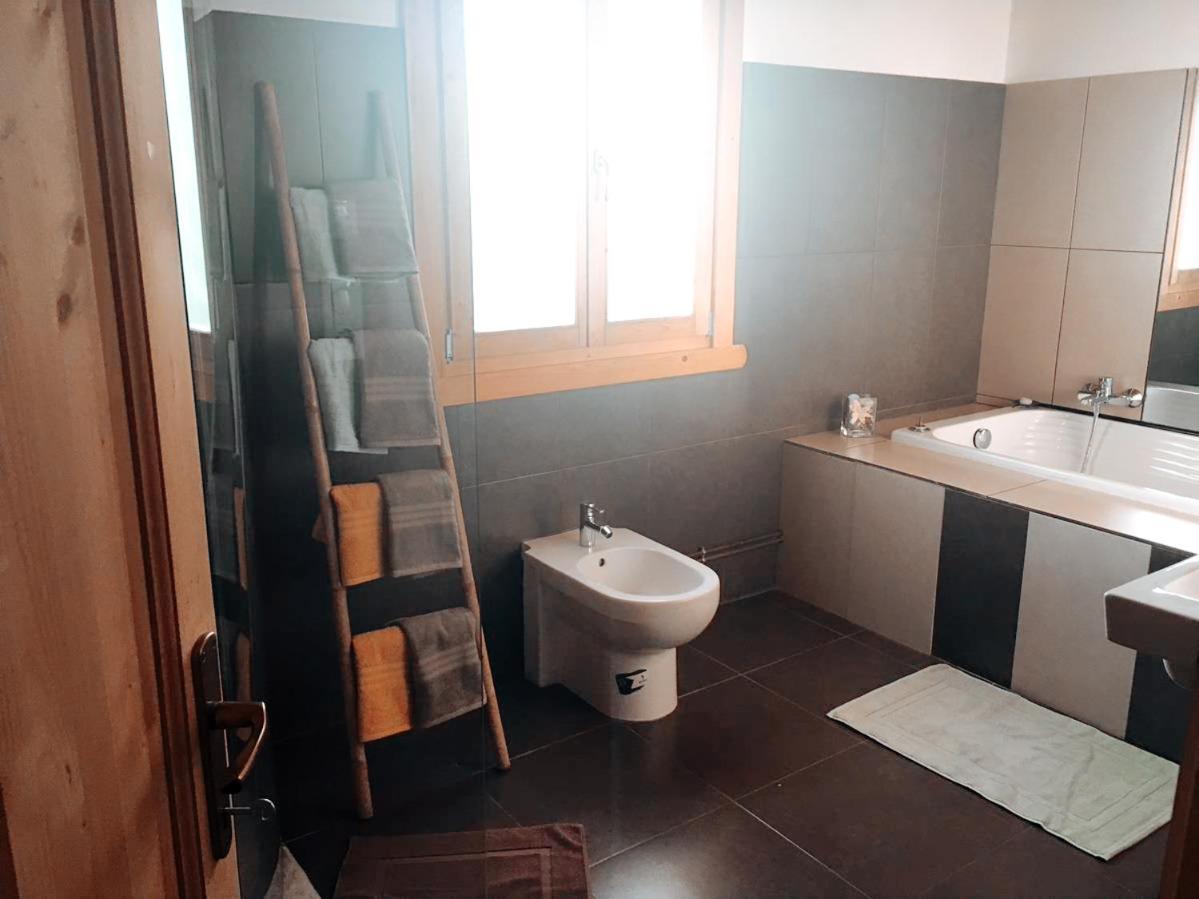 Chez Siouab Vila Saint-Hostien Exterior foto